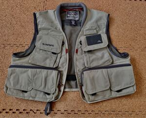 美品 SIMMS シムス フィッシングベスト ベージュ Mサイズ メッシュベスト フライフィッシング