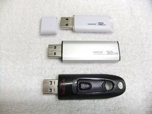 動作確認済 USBメモリ 32GB 3個 合計96GB 送料140円 ②