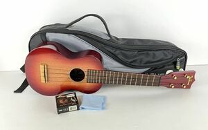 【SR329】 Famous Ukuleld フェイマス ウクレレ 弦楽器 楽器 演奏 練習 趣味 コレクション FS-7 ケース 付属品付き