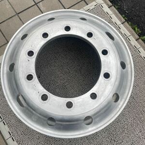 アルミホイール　22.5×8.25の10穴(11R22.5或いは、295/80R22.5などに使う)激安美品　1本：17000円