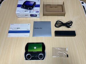 液晶新品　美品　PSPgoブラック　付属品あり　SONY ソニー プレイステーションポータブル 