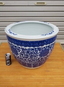 ■染付■陶器　火鉢　約46×35㎝ 水鉢　睡蓮鉢　めだか鉢　金魚鉢　鉢植えカバー　ガーデニング　