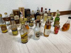 A2 J&B ノッカンドゥ　古酒　まとめ売り　激レアものもあり　VSOP ナポレオン　CAMUS コニャック　ミニボトル　26本まとめ即決送料無料