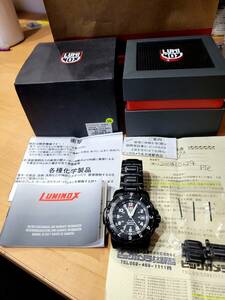 LUMINOX ルミノックス F-117 ナイトホーク 6400　6402 クォーツ 200m防水 メンズ　ブラック　フルメタル　　ミリタリー 腕時計 