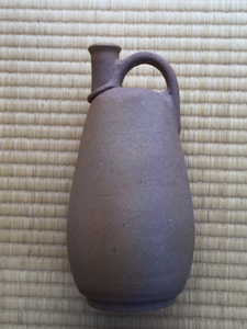 陶製　「皮袋形手付き瓶」　酒器　酒瓶　一輪生け　在印