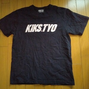 KIKS　TYO LOGO　半袖Tシャツ　ブラック　メンズMサイズ