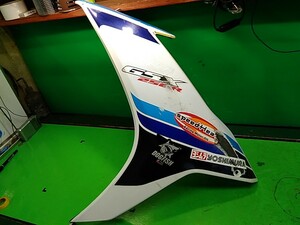 GSX250R　2BK-DN11A　純正フロントカウル　ミドルカウル　サイドカウル　左　傷あり　ペイントベース