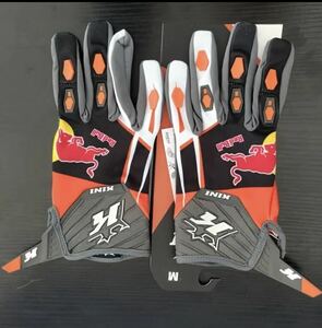 Ｍサイズ　レッドブルグローブ　RED BULL KINIメッシュグローブ　ドライビング　メカニック　ライディング、サイクリング