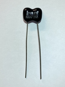 コンデンサ Capacitor - 500V, Silver Mica, ± 5%, 270 pF [送料170円から 同梱可]