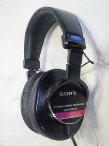 希少 SONY MDR-CD900ST 初期型 サマリウムコバルト磁石ドライバー採用 イヤーパッド交換　音出し確認済 モニターヘッドホン 148