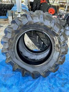 bridgestone製　トラクター用タイヤ二本セットFARMservice 13.6-24 【15】