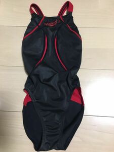 競泳水着　スピード　Speedo ワンピース　ハイレグタイプ　女の子用 レディース クリーニング済　140サイズ 公式大会使用可能 FINAマーク付