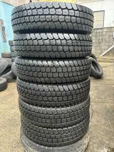 (送料無料)TOYO DELVEX M634 SNOW 超バリ山　195/85R15 113/111 N LT 2023年 6本セット