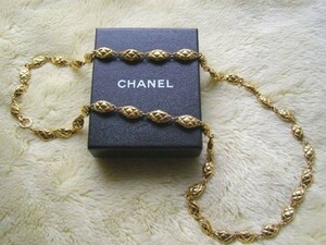 ☆送料無料☆CHANEL　シャネル　楕円形型マトラッセモチーフ　ヴィンテージ　ロング ネックレス(USED)