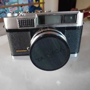 昭和レトロ YASHICA minister ヤシカ フィルムカメラ YASHINON 1:2.8 F=4.5cm ジャンク