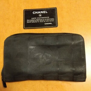 CHANEL シャネル ウォレット ニュートラベルライン ラウンドファスナー 長財布 ファスナー 小銭入れ有り。