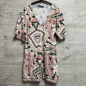 EMILIO PUCCI. エミリオプッチ 総柄Tシャツ ベージュ系 SIZE XS【中目黒06】【中古】【レディース】