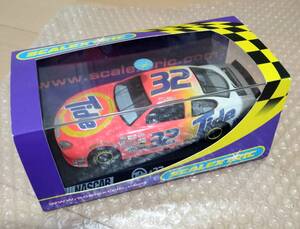 SCALEXTRIC(スケーレックストリック)1/32 スロットカー「NASCAR フォード・トーラス Tide #32 リッキー・クレイブン」