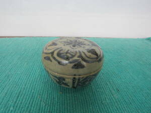 骨董　アンティーク　古陶磁器　安南青花香合（合子）茶道具　１５世紀～１６世紀
