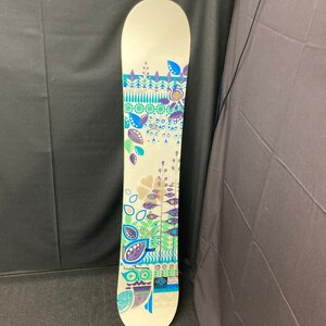 スノーボード　板のみ　ビンディング無し　SALOMON　LOTUS　　長さ　１３５㎝　中古保管品　OS11.133