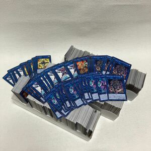 c395-24 80 トレーディングカード 遊戯王 KONAMI TCG デュエルモンスターズ まとめて 1000枚以上 大量セット 重複多数 ケース 値札 闇　光