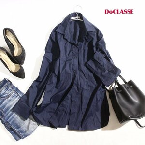 美品 DoCLASSE ドゥクラッセ ミセス 大きいサイズ 13号 シンプル お洒落 ほんのり艶 ロング丈 長袖シャツ ロングシャツ ネイビー 紺 綿