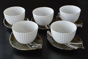 茶托つき湯飲み 白流し茶托 磁器製 上品玉露煎茶 5客