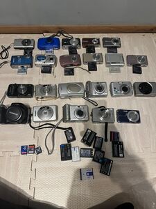 ★送料込み 1円〜 デジカメ 22個 セット まとめ 大量 OLYMPUS CANON FUJIFILM Nikon CASIO 等 デジタル カメラ コンパクト