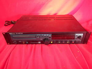 hf240608-026B6 TASCAM CD-RW700 ジャンク品 CD読み込まず 直せる方 部品取りに 音響機器 PA機器 ライブハウス 音楽