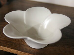 【アウトレット】 ジェンガラ JENGGALA 食器・陶器 Jenggala Frangipani Bowl ※同梱発送可