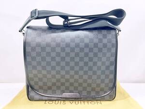 美品　Louis Vuitton　ルイヴィトン　ダミエグラフィット　ダニエルMM　ショルダーバッグ　メッセンジャー　N58029