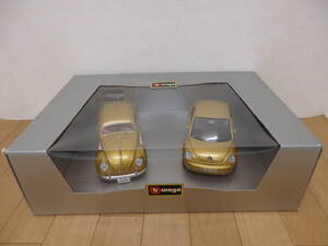 T5-5.5) Bburago / ブラーゴ　 1：18　New Beetle 1995 & VW Kafer 1955　VW フォルクスワーゲン　金