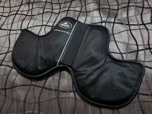 【美品】クシタニ　チェストプロテクター　K-4395 BREAST PAD ブレストパッド　￥9350（本体価格 ￥8500）胸部プロテクター