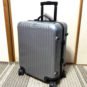 RIMOWA リモワ キャリーケース サルサ エアー 48L 4輪 マルチホイール TSAロック TOPAS トパーズ 旅行 スーツ 軽量 シルバー 