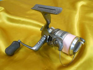 【SHIMANO/シマノ】TWIN POWER 2000　SC83D