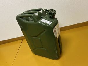 ガソリン携行缶　EA991HB-22A 中古品