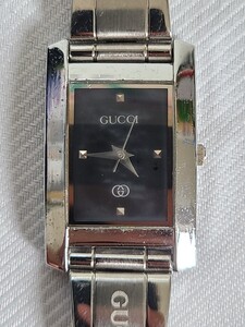 【GUCCI 】グッチ レディース クオーツ文字盤 ブラック 3針 不動品 腕時計