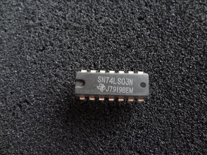 テキサス製　SN74LS03N(Quad 2-Input NAND(open－collector) Gate ) 1個