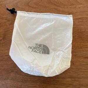 E 黒ひも M 未使用 ノースフェイス THE NORTH FACE スタッフバッグ 巾着 登山 袋 ホワイト 巾着袋 付属 コンパクト 軽量 リップ素材