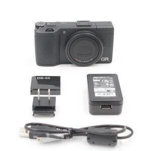 ショット数0回。★新品級★ RICOH リコー GR