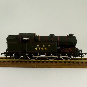 Mainline 蒸気機関車 LINER BLACK LIVERY N2 Class 0-6-2 Locomotive 鉄道模型 イギリス