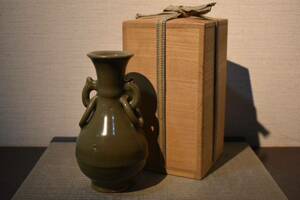 【GE】Z740【コレクター所蔵品】時代 青磁花瓶 /中国古玩 中国美術 骨董品 時代品 美術品 古美術品