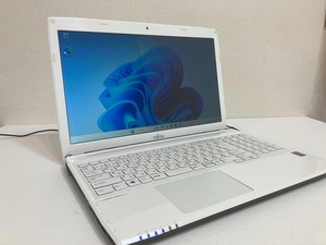 美品Windows11　Fujitsu富士通 FMV LIFEBOOK AH53/S人気のホワイト