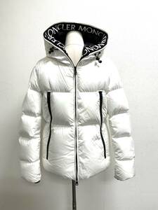 W0605−87 1026 【1円スタート】 MONCLER モンクレール ダウンジャケット ナイロン ホワイト F20911A51B00 サイズ2