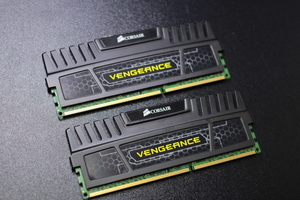 16GB(8GB×2枚)★CORSAIR★VENGEANCEシリーズ D/T用メモリ　DDR3-1866MHz　1.5V セット/中古.　送￥0!!　