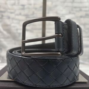 美品●BOTTEGA VENETA ボッテガヴェネタ ベルト イントレチャート 編み込み レザー 本革 ネイビー 紺 ビジネス メンズ ビジネス 100サイズ