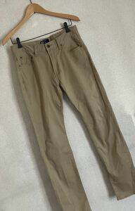 ◎GAP♪カーキ色＃カラージーンズ☆28×32サイズ