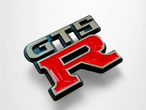 送料無 ゴールド クリア レッド GTSR エンブレム 汎用品 スカイライン R31 R32 R33 R34 ECR33 ER34 HR34 ENR34 GTR 等にどうぞ