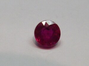 天然ピジョンブラッドルビー　0.43 ct　（強蛍光発光）ミャンマー産出　#5810