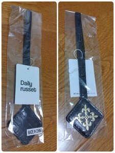 ◯お値打ち品◯　新品未使用　デイリー　ラシット　Daily　russet　バッグチャーム　元値　2970円